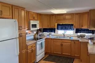 200 Southwinds Dr, Sarasota, FL 34231 - Photo 15