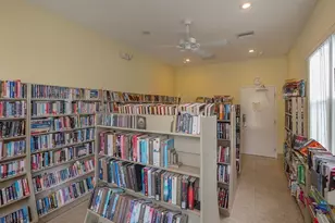 200 Southwinds Dr, Sarasota, FL 34231 - Photo 49