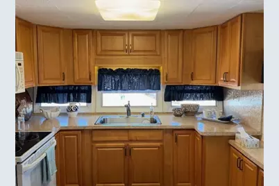 200 Southwinds Drive, Sarasota, FL 34231 - Photo 13