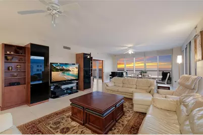 1800 Benjamin Franklin Drive #B1006, Sarasota, FL 34236 - Photo 7