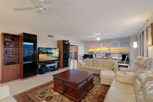 1800 Benjamin Franklin Dr, Sarasota, FL 34236 - Photo 7