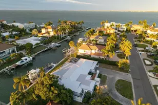 561 Birdie Ln, Longboat Key, FL 34228 - Photo 35