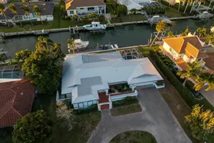 561 Birdie Ln, Longboat Key, FL 34228 - Photo 33