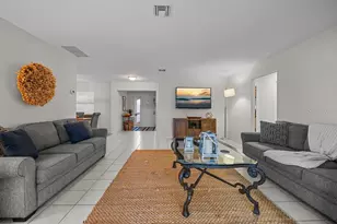 561 Birdie Ln, Longboat Key, FL 34228 - Photo 5