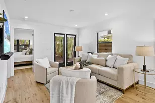 617 Madison Ct, Sarasota, FL 34236 - Photo 7