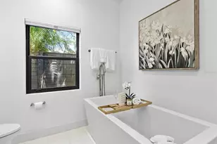 617 Madison Ct, Sarasota, FL 34236 - Photo 19