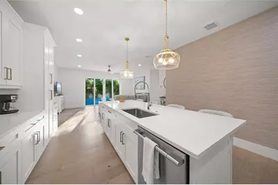3319 S Osprey Avenue, Sarasota, FL 34239 - Photo 11