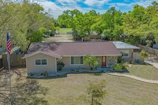 3818 Gocio Rd, Sarasota, FL 34235 - Photo 3