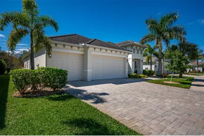 7087 Tamworth Parkway, Sarasota, FL 34241 - Photo 9