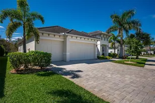 7087 Tamworth Pkwy, Sarasota, FL 34241 - Photo 9