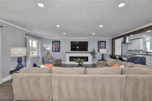 405 Blackhawk Cir, Sun City Center, FL 33573 - Photo 25