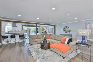 405 Blackhawk Cir, Sun City Center, FL 33573 - Photo 27