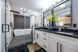 405 Blackhawk Cir, Sun City Center, FL 33573 - Photo 15