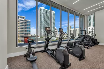 275 1st Avenue S #1904, Saint Petersburg, FL 33701 - Photo 53