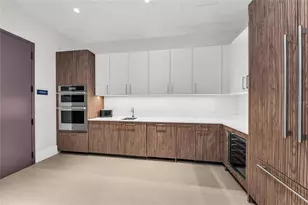 275 1st Ave S, Saint Petersburg, FL 33701 - Photo 61