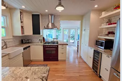 2310 Hickory Avenue, Sarasota, FL 34234 - Photo 13