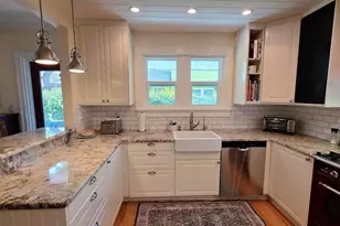 2310 Hickory Ave, Sarasota, FL 34234 - Photo 11