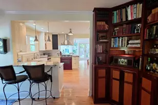 2310 Hickory Ave, Sarasota, FL 34234 - Photo 9