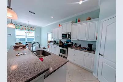 343 Marsh Creek Road, Venice, FL 34292 - Photo 9