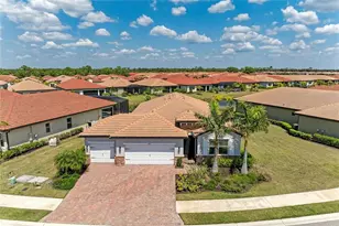 628 Maraviya Blvd, Nokomis, FL 34275 - Photo 1