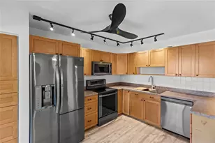 1636 Brookhouse Dr, Sarasota, FL 34231 - Photo 11