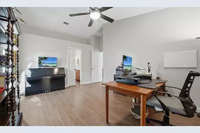 4668 Hamlets Grove Drive, Sarasota, FL 34235 - Photo 33