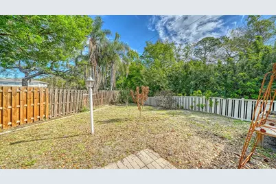 4668 Hamlets Grove Drive, Sarasota, FL 34235 - Photo 43