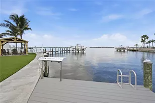 211 21st St NE, Bradenton, FL 34208 - Photo 45