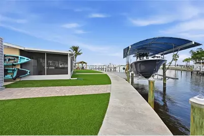 211 21st Street NE, Bradenton, FL 34208 - Photo 43