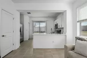 11830 Stonesmith Xing, Palmetto, FL 34221 - Photo 9