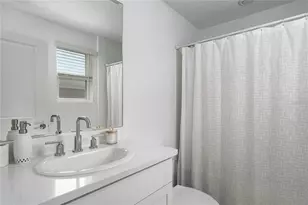 11830 Stonesmith Xing, Palmetto, FL 34221 - Photo 17