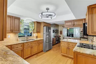 8345 Brandeis Ct, Sarasota, FL 34243 - Photo 7