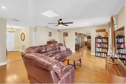 8345 Brandeis Court, Sarasota, FL 34243 - Photo 23