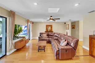 8345 Brandeis Ct, Sarasota, FL 34243 - Photo 25