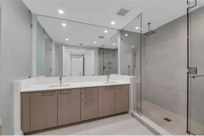 275 1st Avenue S #2204, Saint Petersburg, FL 33701 - Photo 27