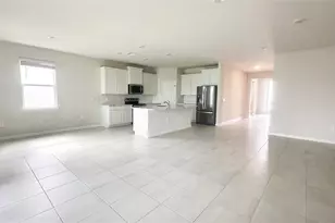 17915 Cantarina Cove, Lakewood Ranch, FL 34211 - Photo 9