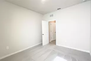 17915 Cantarina Cove, Lakewood Ranch, FL 34211 - Photo 29