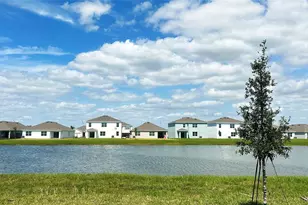 17915 Cantarina Cove, Lakewood Ranch, FL 34211 - Photo 3