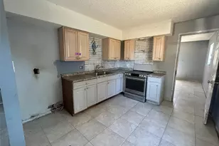 1508 54th Ave Dr W, Bradenton, FL 34207 - Photo 17