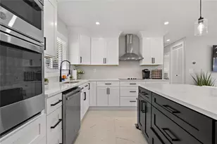 1838 1st Ave E, Bradenton, FL 34208 - Photo 9