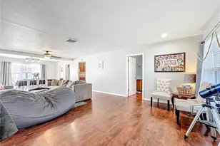 1521 Banyan Dr, Venice, FL 34293 - Photo 5