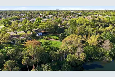 6519 Waterford Circle, Sarasota, FL 34238 - Photo 5