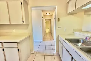 5323 11th St Cir E, Bradenton, FL 34203 - Photo 11