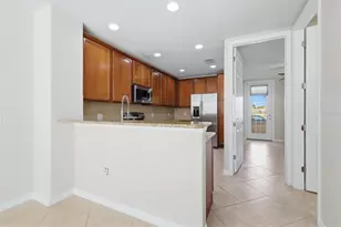 1572 Ernesto Dr, Sarasota, FL 34238 - Photo 9