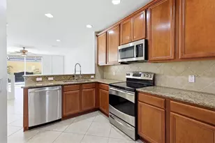 1572 Ernesto Dr, Sarasota, FL 34238 - Photo 11