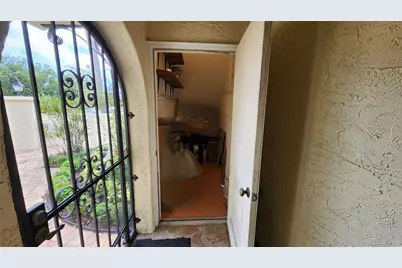 6101 34th Street W #10A, Bradenton, FL 34210 - Photo 3