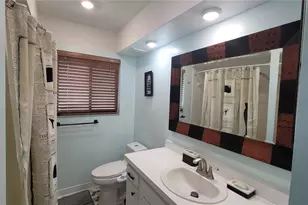 320 Barcelona Dr, Bradenton, FL 34210 - Photo 9