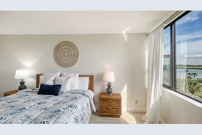 5855 Midnight Pass Road #404, Sarasota, FL 34242 - Photo 23