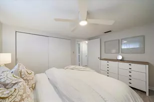 2650 Leafy Ln, Sarasota, FL 34239 - Photo 23