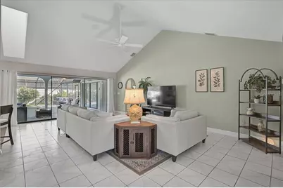 18380 Robinson Avenue, Port Charlotte, FL 33948 - Photo 13